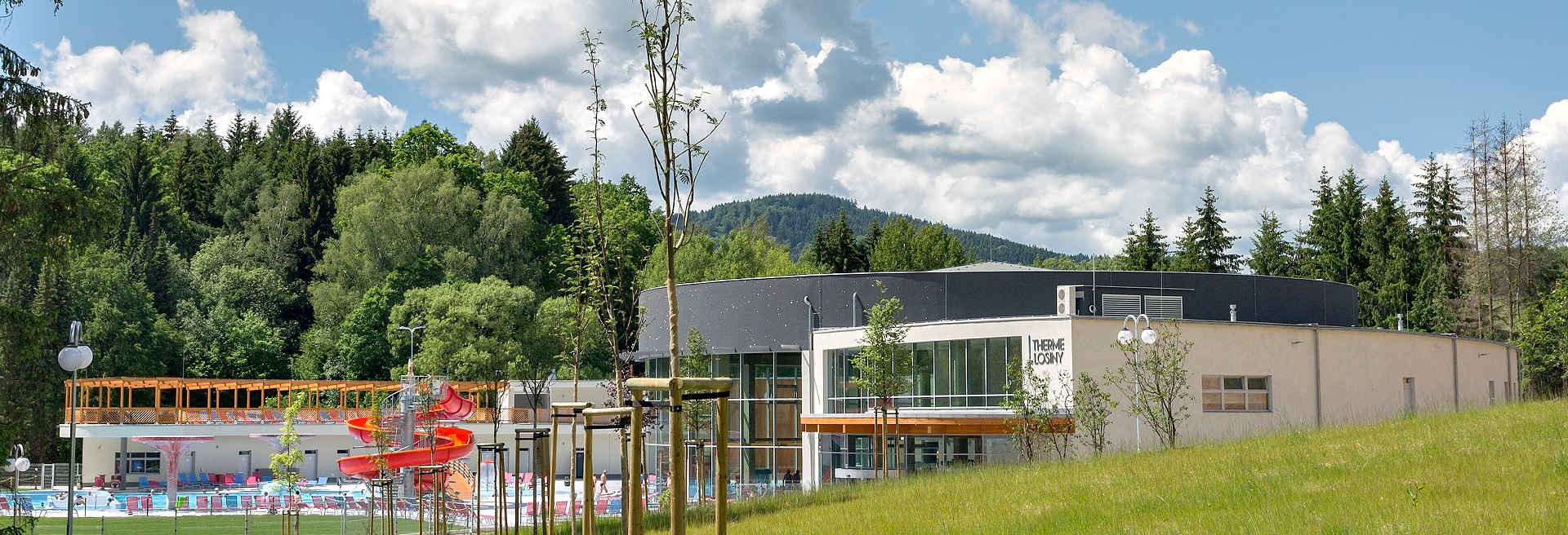 Park termalny a Sanatorium uzdrowiskowe ŠÁRKA Velké Losiny - lato